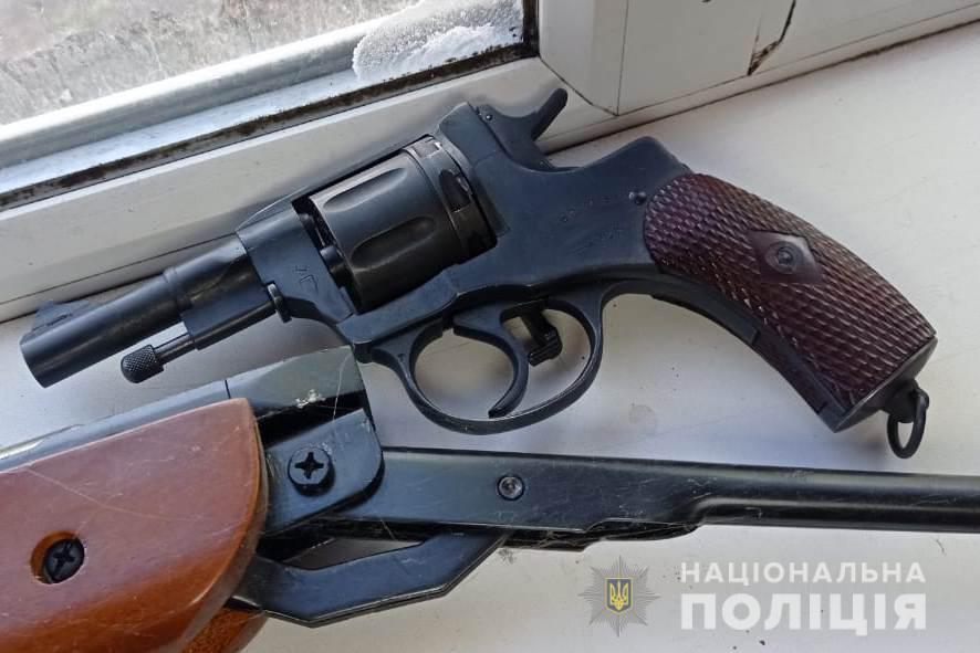 У Вінниці силовики перекрили канал збуту криміналітету вогнепальної зброї