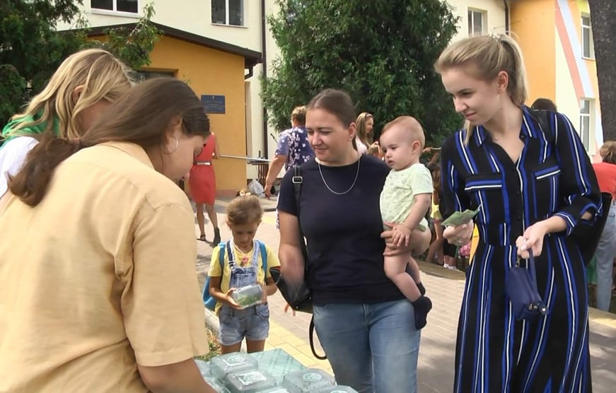Учні зі Стадниці відкрили перше соціальне шкільне підприємство: вирощують мікрогрін