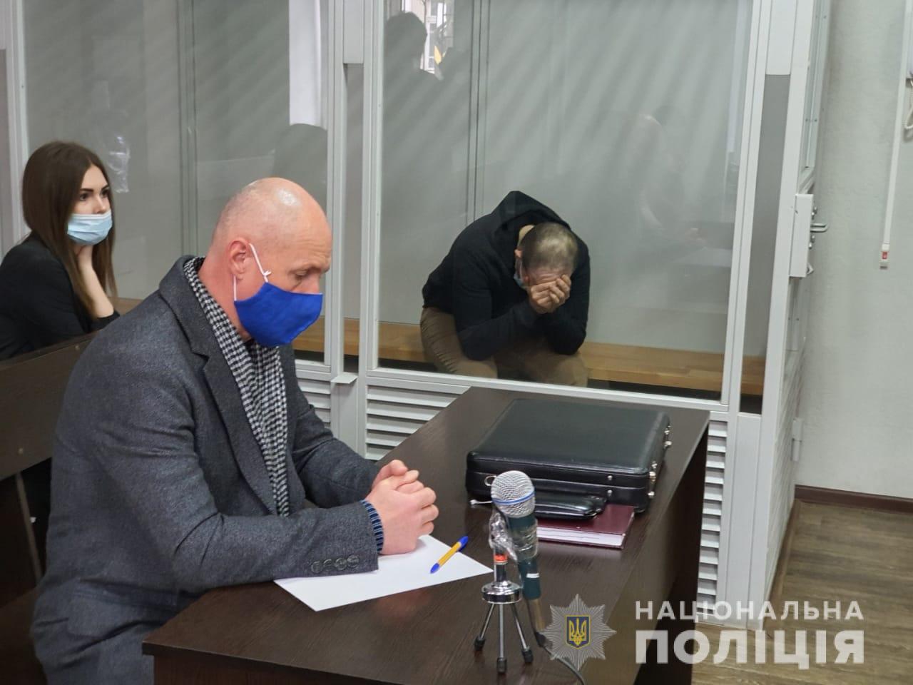 Вінничан, який молотком забив до смерті свою родину, решту життя проведе за гратами