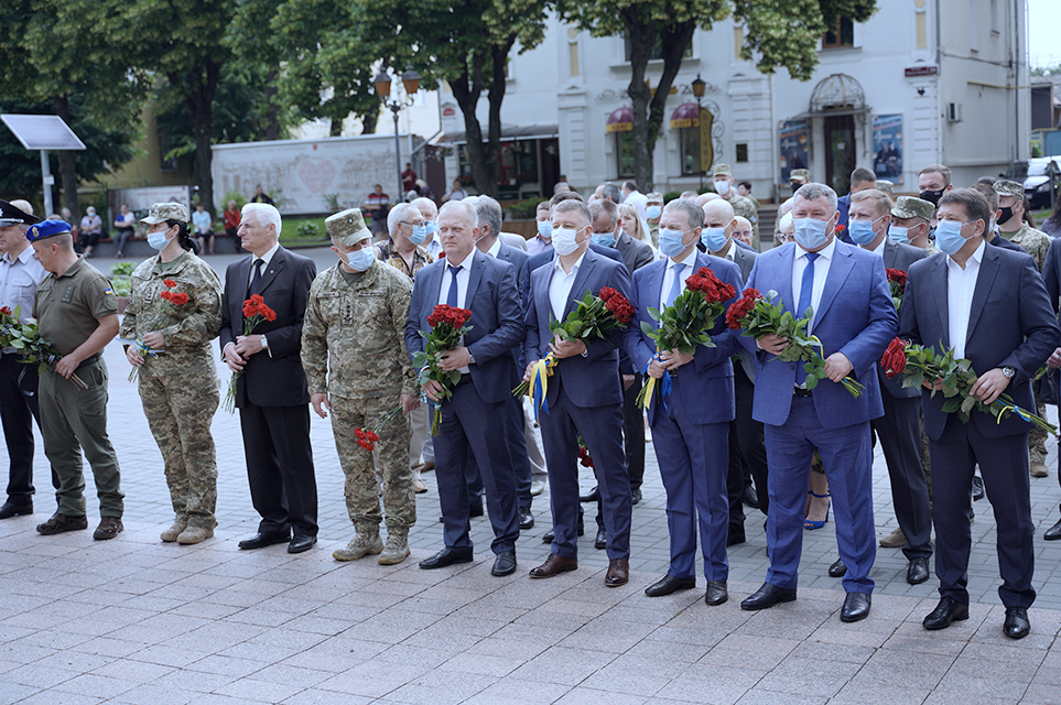 У Вінниці вшанували пам'ять жертв війни в Україні