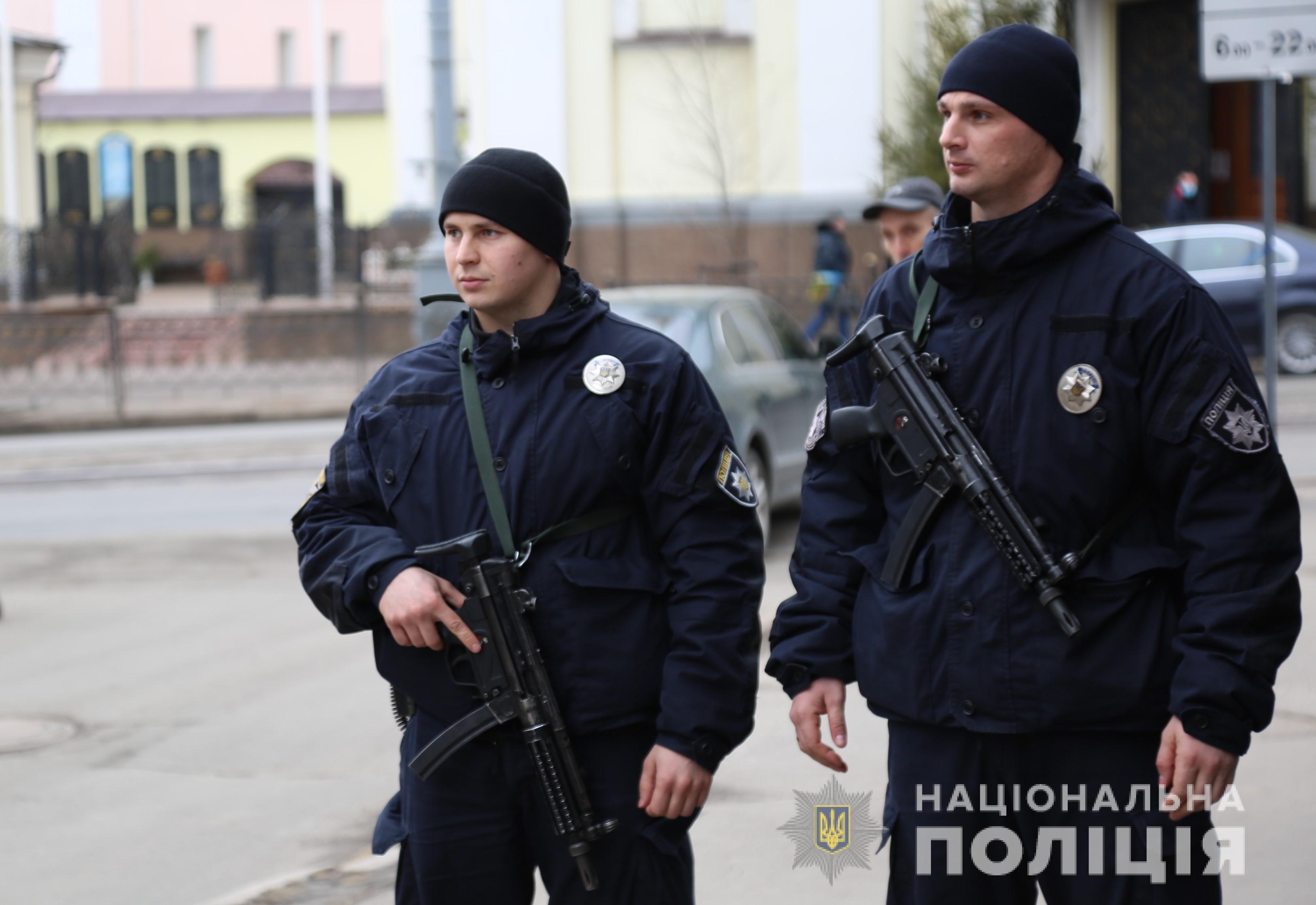 Поліцейські Вінниччини працюють в посиленому режимі