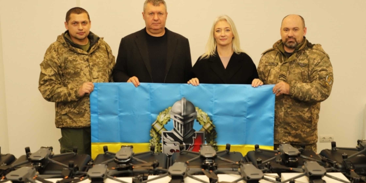 “Мавіки” та FPV передала з Вінниччини захисникам на передову