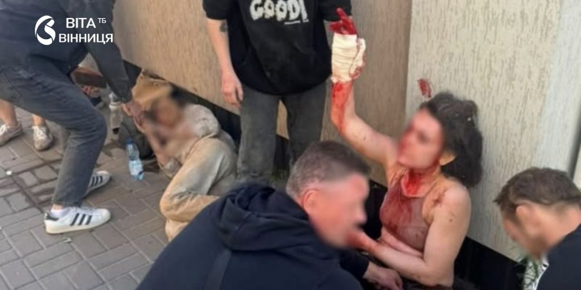 «Нова сторінка деградації окупантів» у державі та медіаспільноті відреагували на обстріл телеканалу