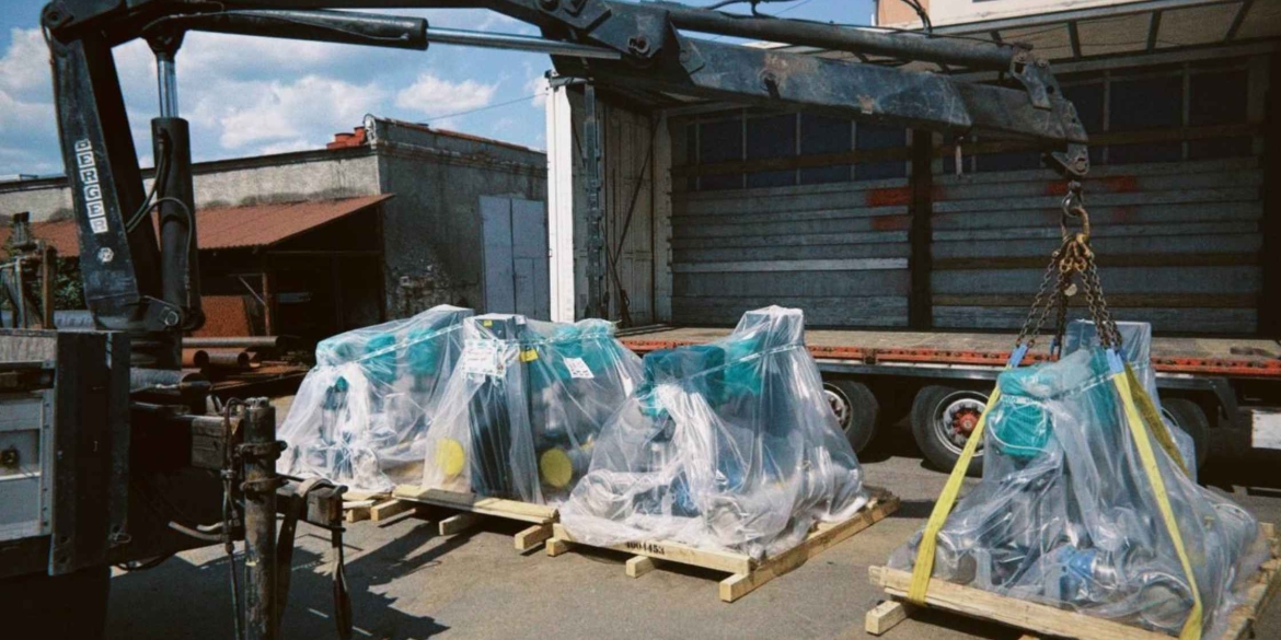 «Вінницяоблтеплоенерго» отримало від USAID насосні станції підвищення тиску