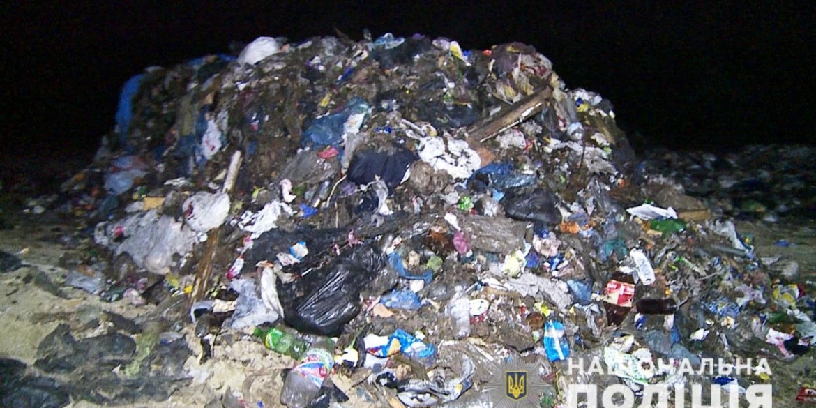 На Вінниччині директор товариства влаштував на території підприємства сміттєзвалище: приймав відходи з Львівської області