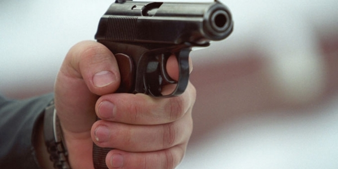 У центрі міста вінничанин погрожував знайомому пістолетом