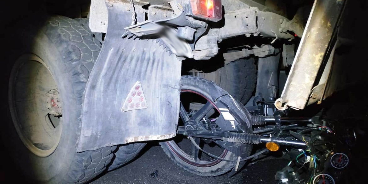 Смертельний удар: під Вінницею 14-річний водій мотоцикла врізався в авто