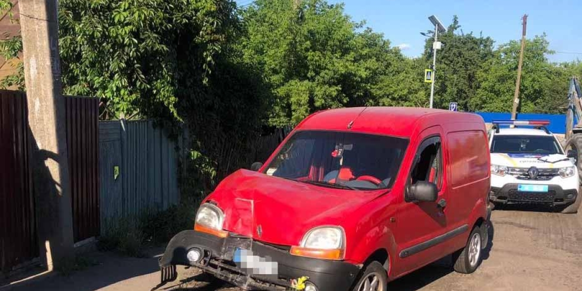 В Тульчині під час буксирування авто на узбіччі збили 6-річну дівчинку