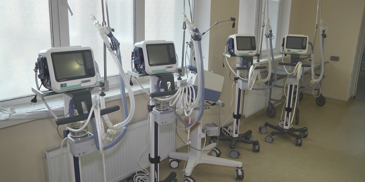 Для порятунку пацієнтів з COVID-19 в МКЛ №1 придбали нове обладнання