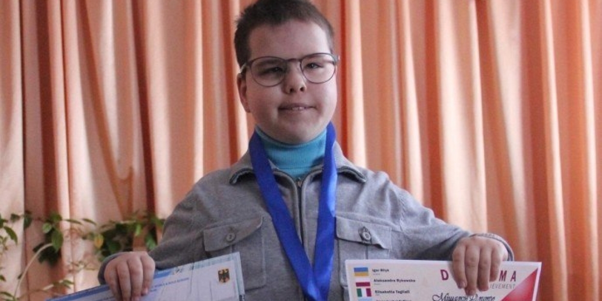 8-річний співак з Корделівки став призером міжнародного пісенного конкурсу