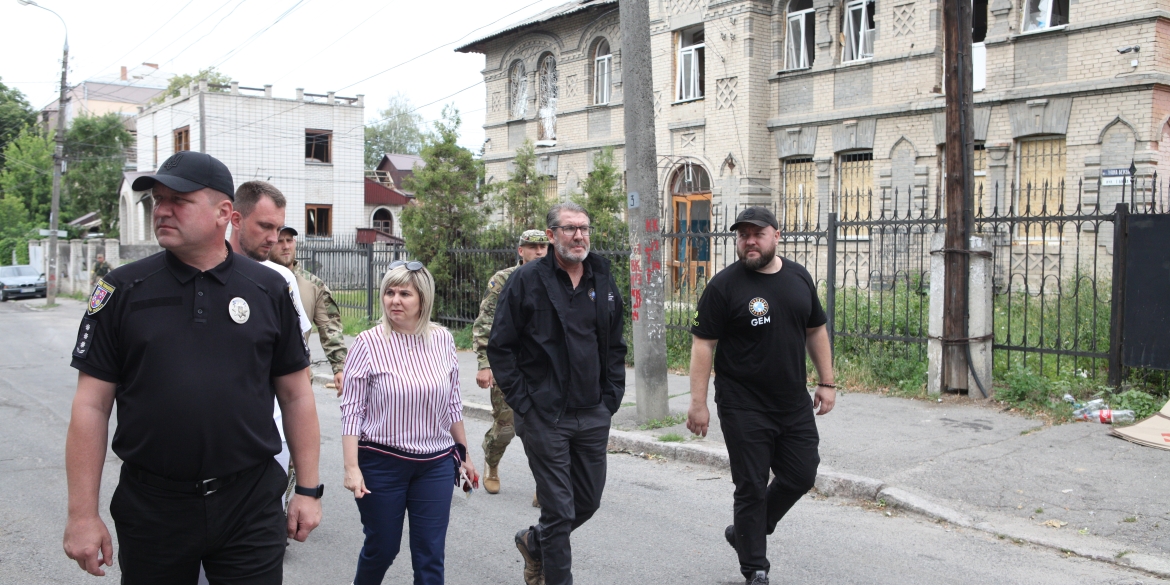 Американська організація "GEM" допоможе ремонтувати пошкоджені житлові будівлі у Вінниці
