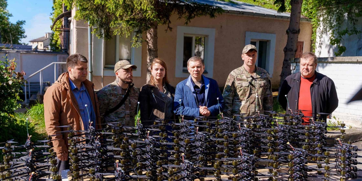 150 дронів покращеної модифікації передали з Вінниці бригаді «Азов»