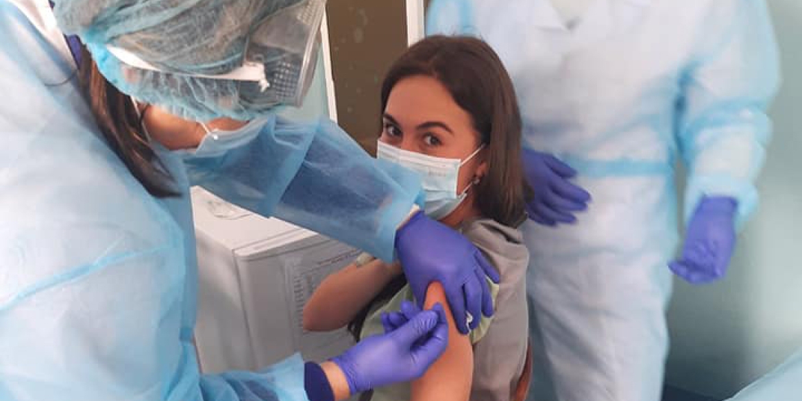 У Гнівані двадцять медпрацівників вакцинувалися від COVID-19