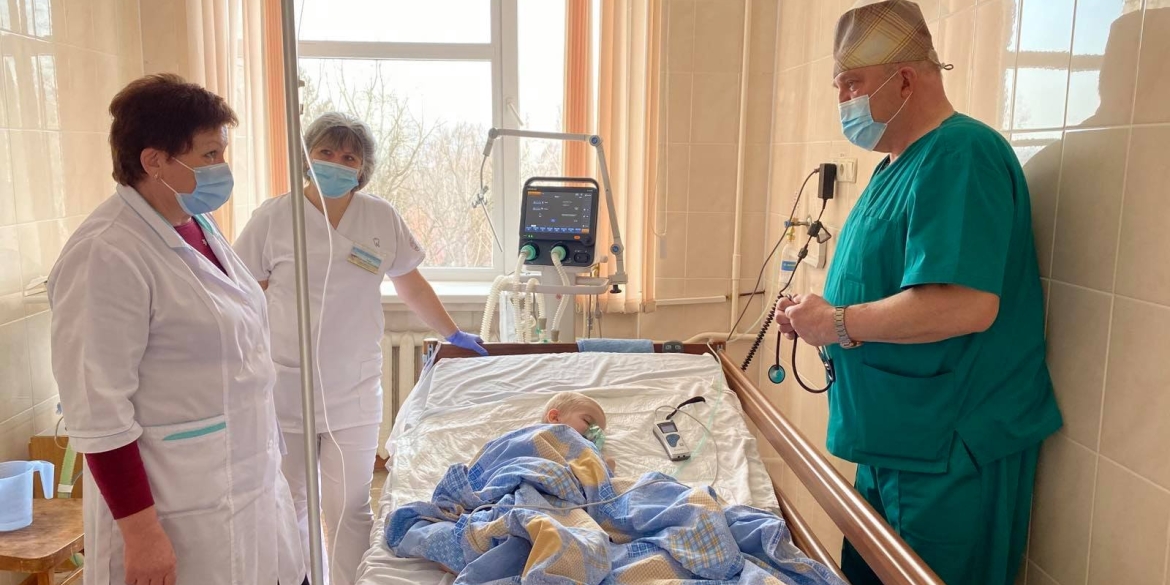 Перший найменший “ковідний” пацієнт України знову в реанімації 