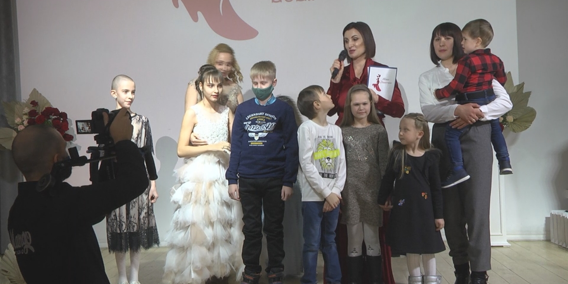 Учасниці конкурсу "Жінка Вінниччини" об’єднались заради діток з цукровим діабетом