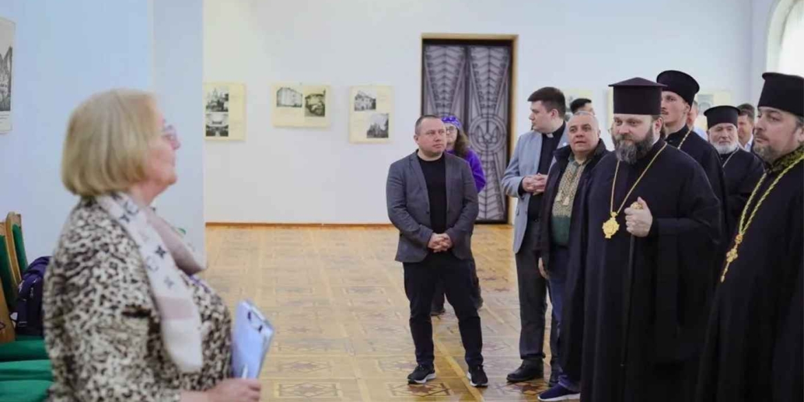 21 об’єкт із 26 — у руїнах у Вінниці показали трагедію Святогірського заповідника»