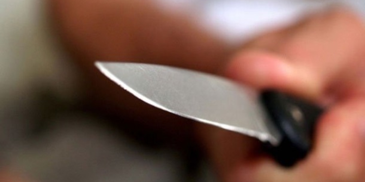 Вдарив ножем у спину: у Браїлові після застілля син вбив свою матір