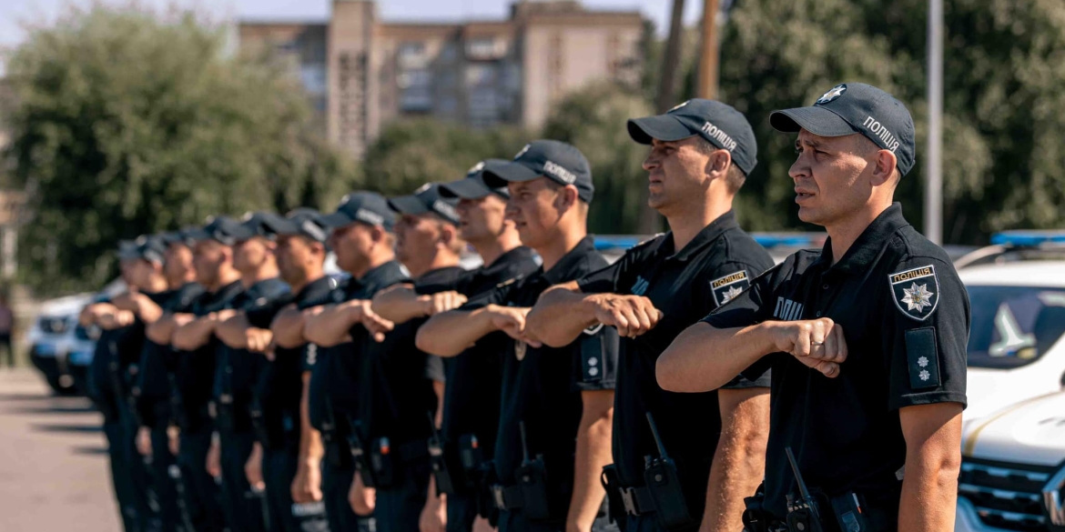 24 службових авто «Renault» отримали поліцейські Хмільницького району