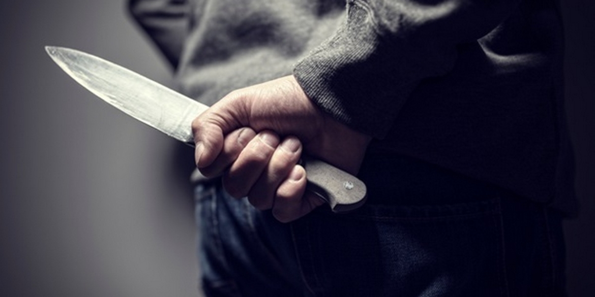 На Вінниччині через ревнощі чоловік вдарив ножем у груди  свого знайомого