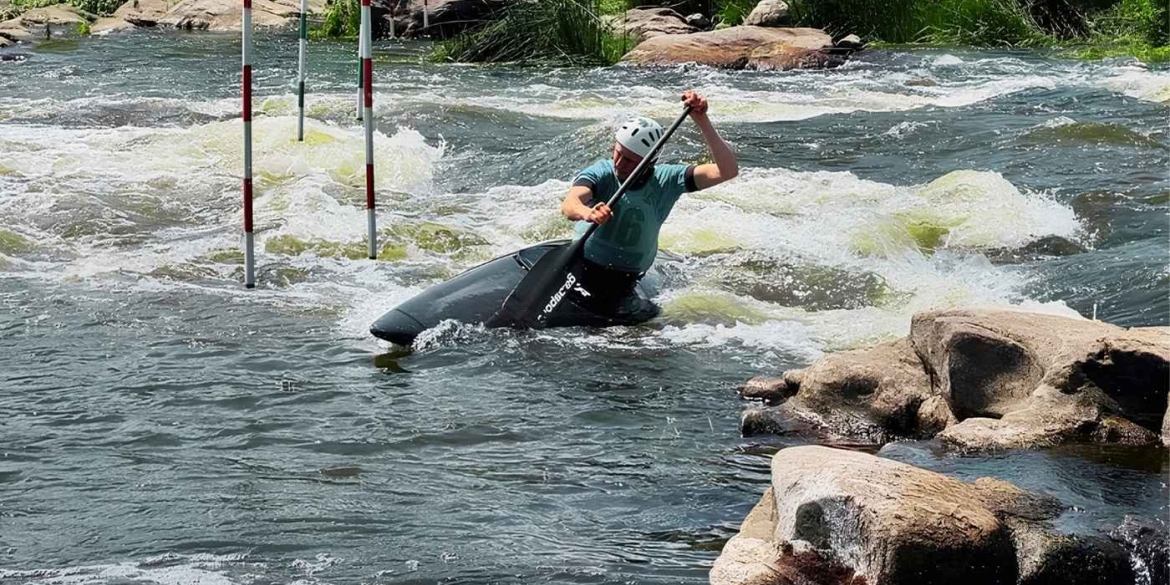 29 медалей та абсолютне лідерство вінницькі слаломісти підкорили пороги Південного Бугу
