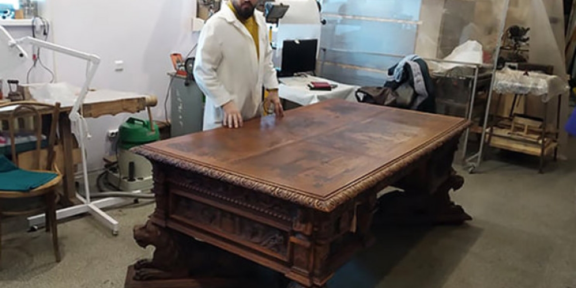 До Вінниці повернеться відреставрований стіл Симона Петлюри