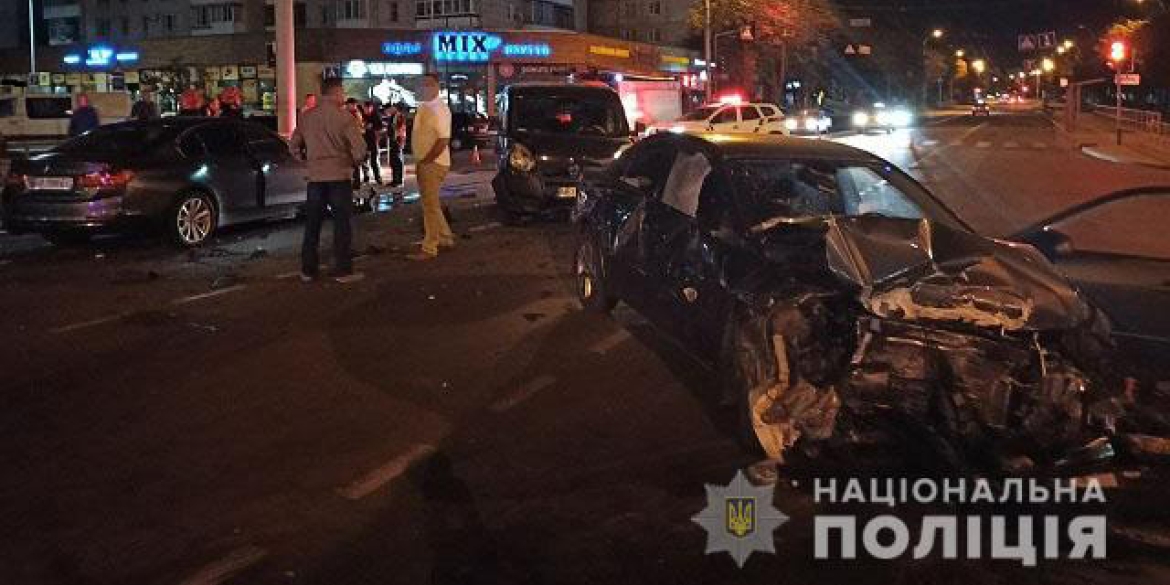 У Вінниці в потрійній ДТП травмувались 3 людей