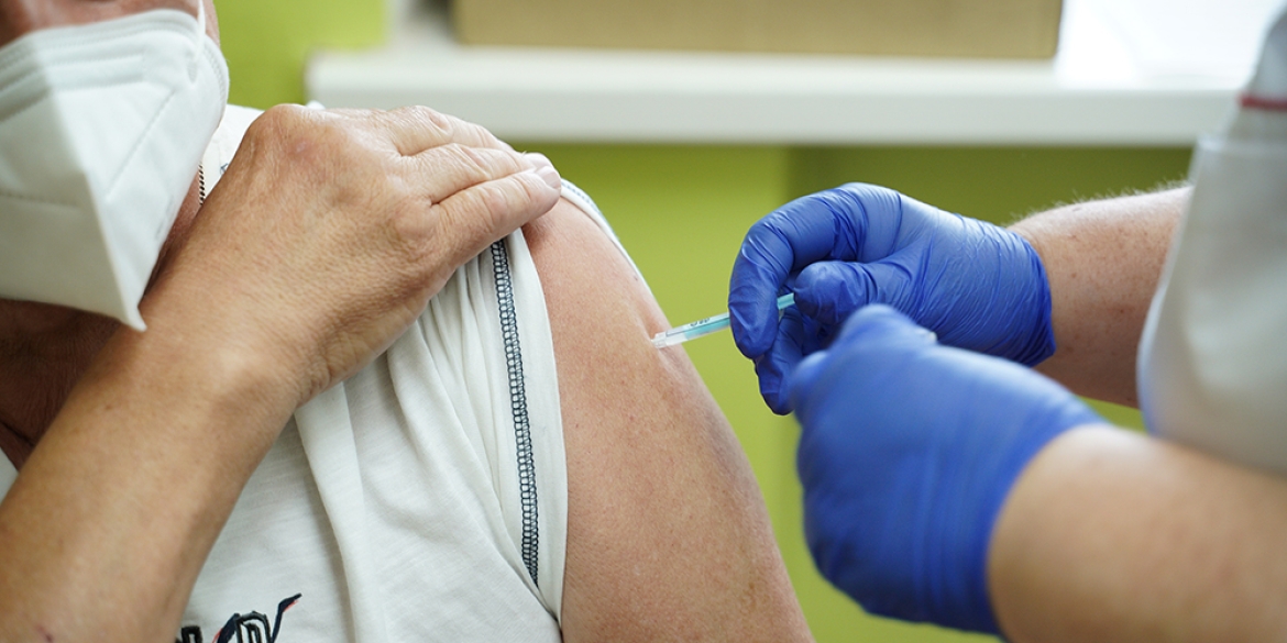 У Вінницьких Центрах вакцинації від Covid-19 щеплюють препаратом "Moderna"
