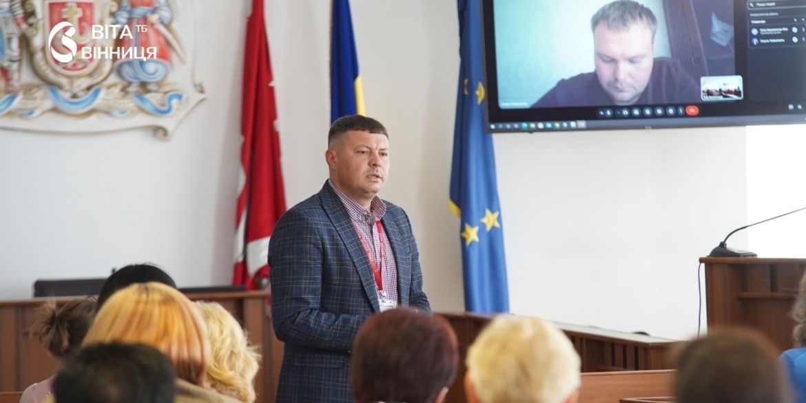50 «кошиків добра» для старого одягу де у Вінниці можуть з'явитися закриті контейнери