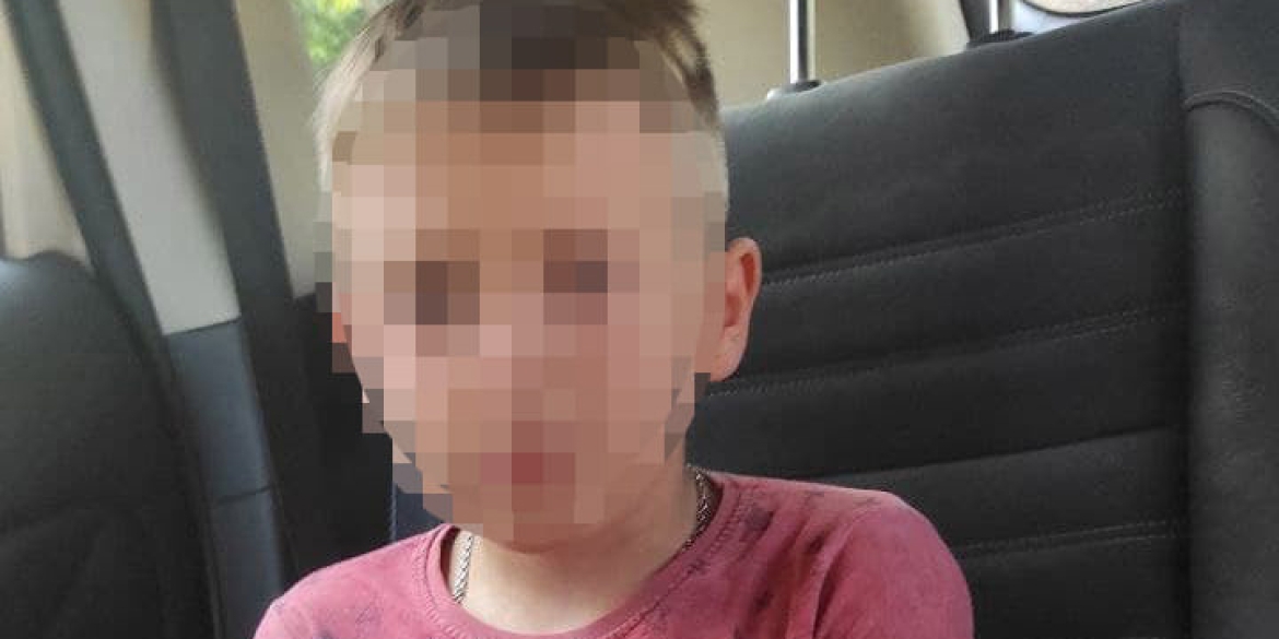 Вінницькі патрульні повернули 9-річного хлопчика додому