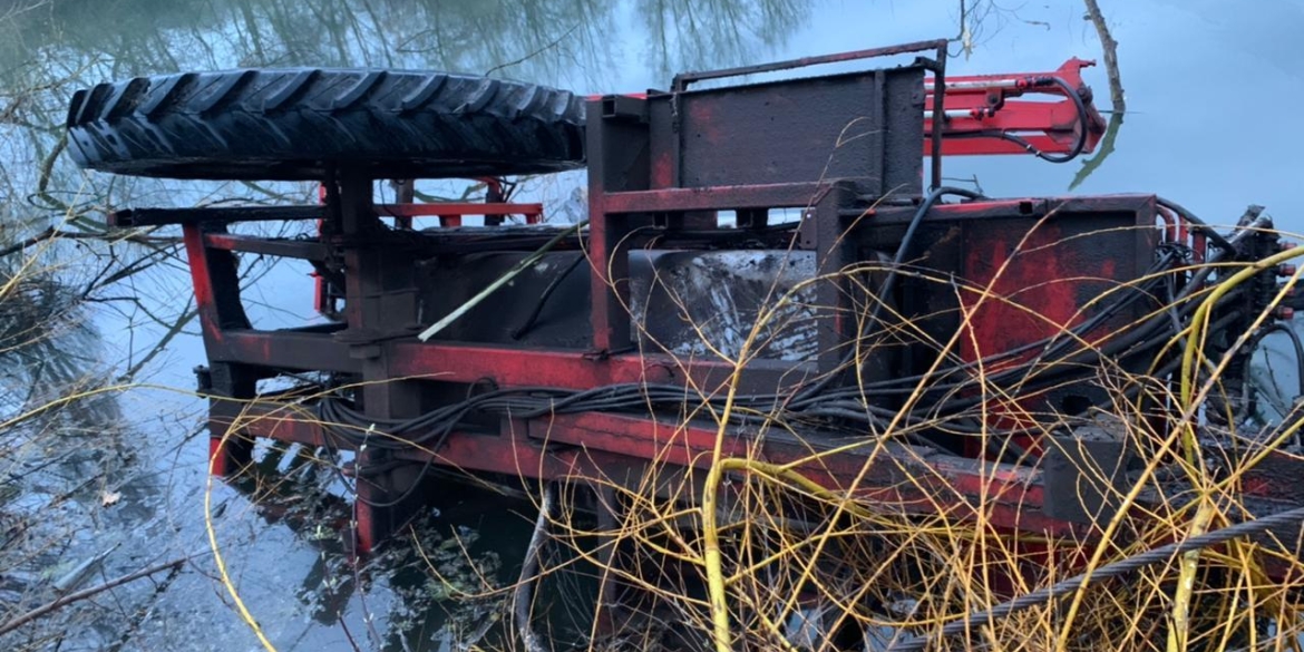 На Вінниччині трактор перекинувся у водойму: тракторист загинув