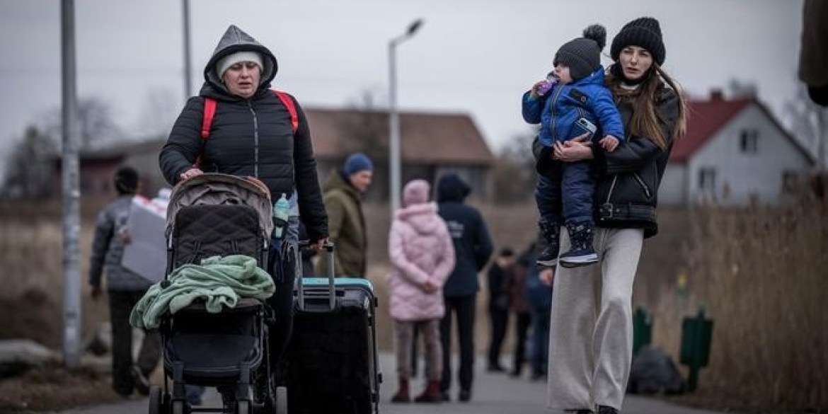 Вінниця допомогла біженцям, яких евакуювали потягом із Запоріжжя до Львова