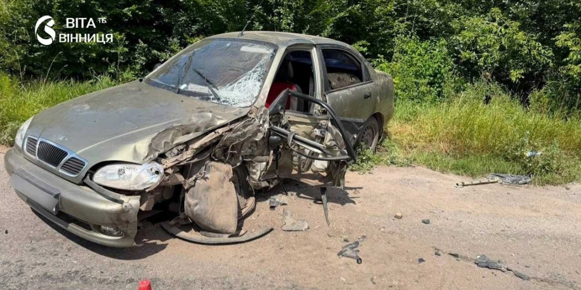 64-річну пасажирку госпіталізували після ДТП у Вінницькому районі