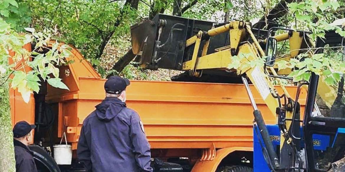 5 вантажівок сміття вивезли під час розчистки вінницького струмка