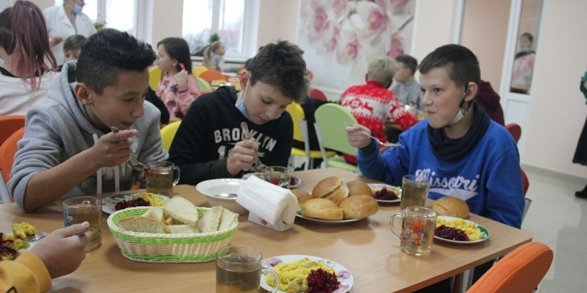 Як будівлю церковно-приходської школи переобладнали на шкільну їдальню