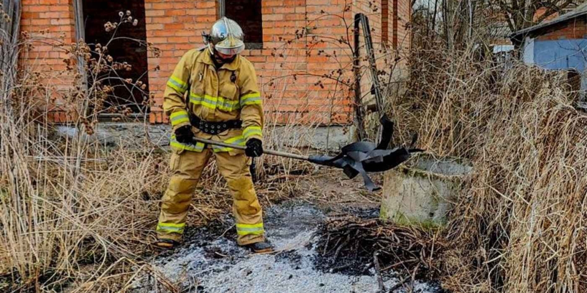 82-річна мешканка Вінницького району отримала опіки на пожежі, яка сама й спровокувала