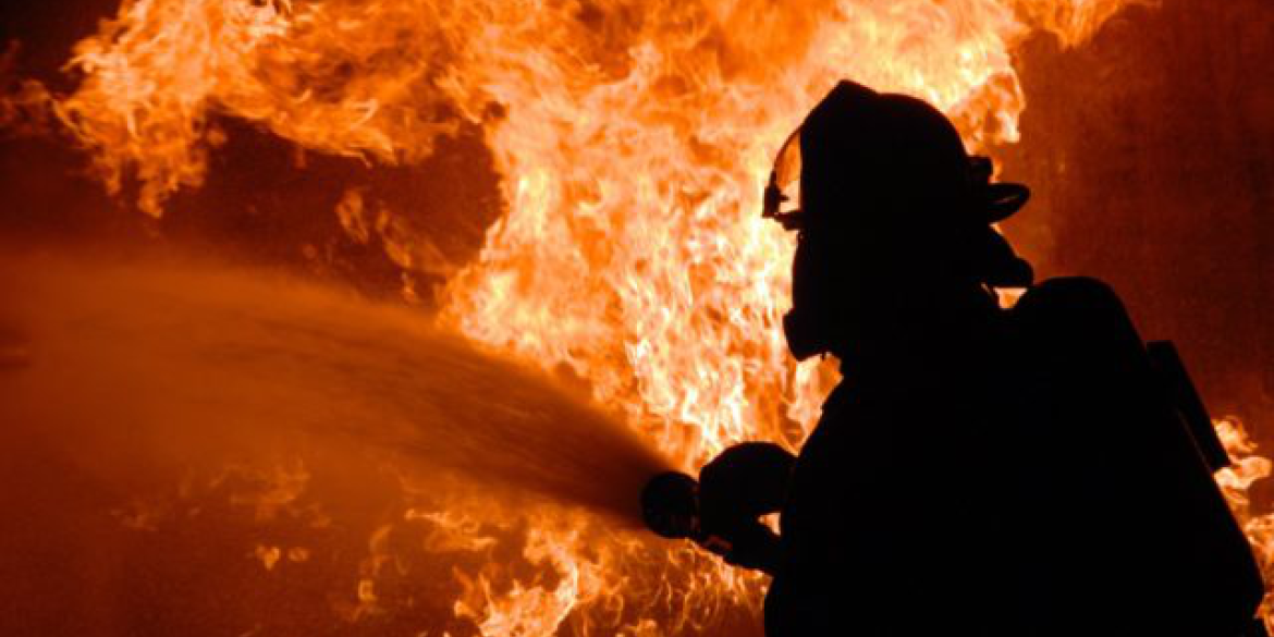 На Вінниччині рятувальники двічі гасили вогонь в господарчих будівлях