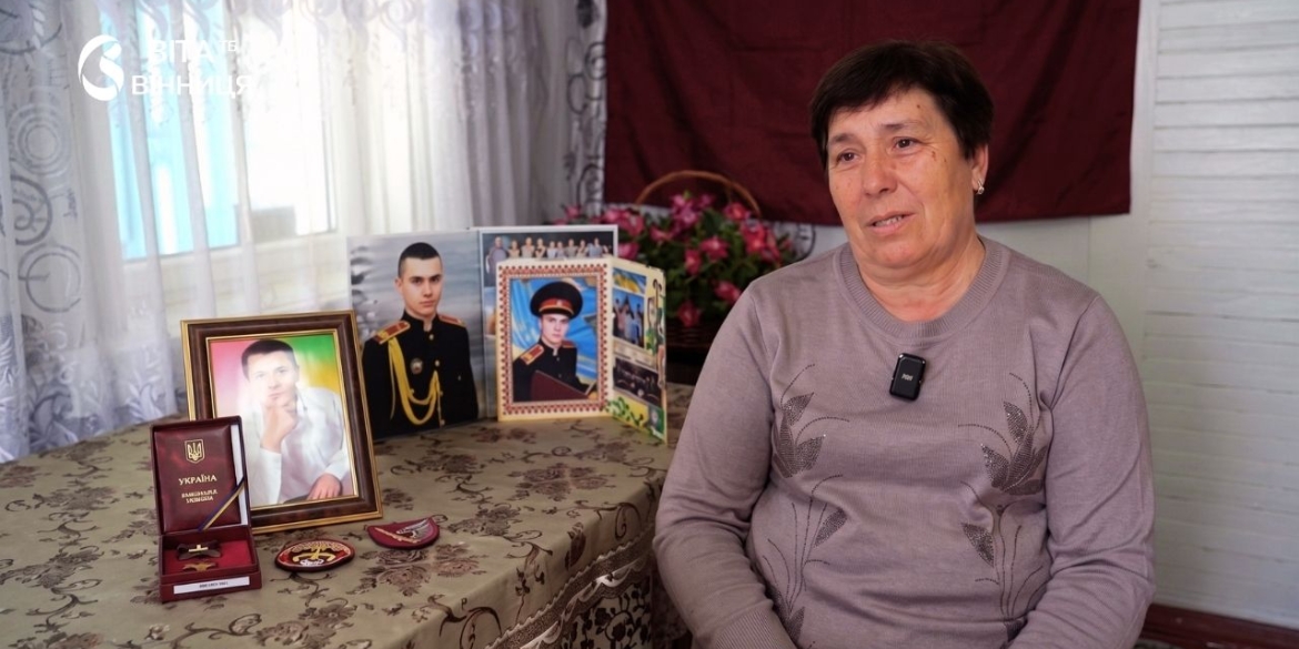 Алея сакур біля школи на Вінниччині мати увічнила пам'ять сина-розвідника