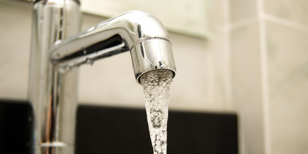 Аварійний витік залишив без води мешканців на трьох вулицях Вінниці