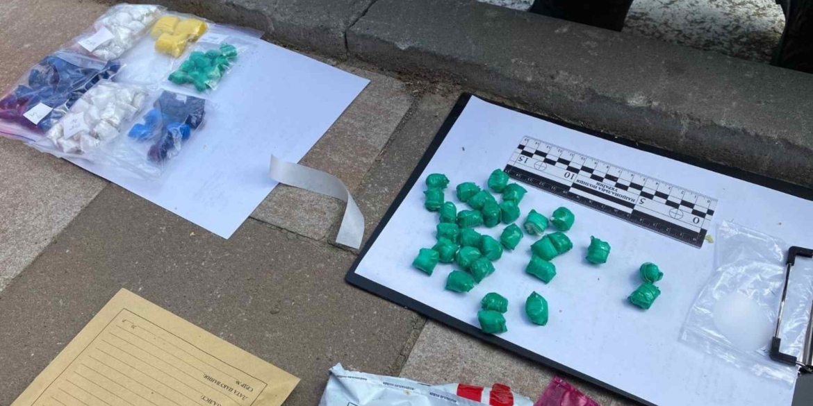 Банду наркоторговців із двома кілограмами Альфа PVP затримали на Вінниччині Банду наркоторговців із двома кілограмами Альфа PVP затримали на Вінниччині