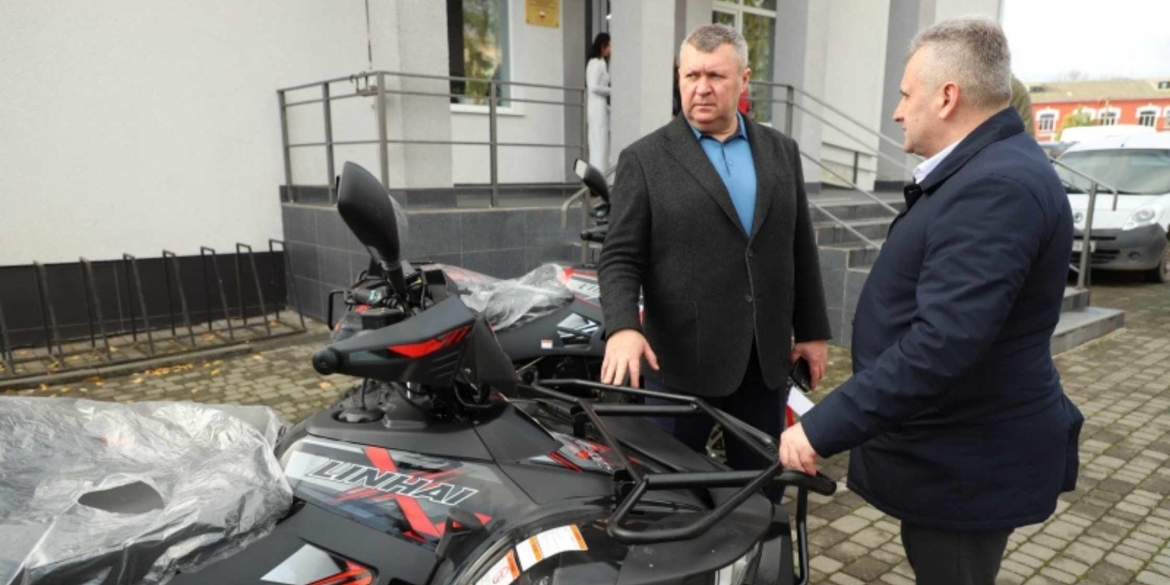 Барська громада передала на фронт два квадроцикли, бури та акумулятори до мавіків