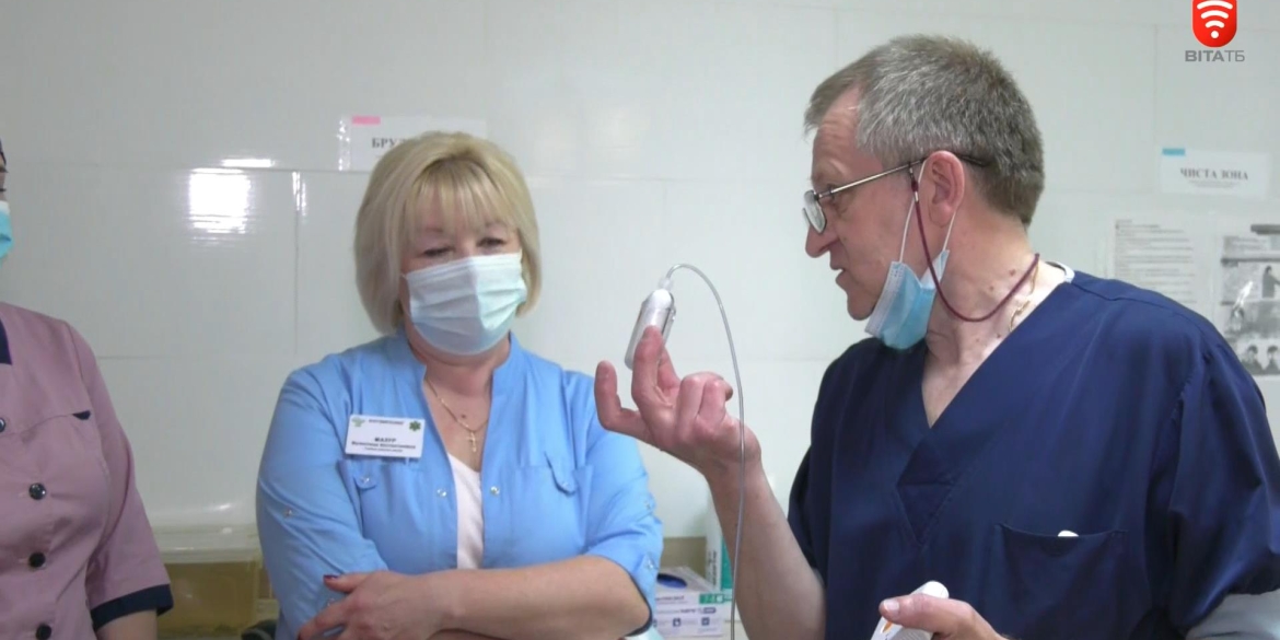 Бельгійський хірург допомагає вінницьким медсестрам освоїти нові методики лікування