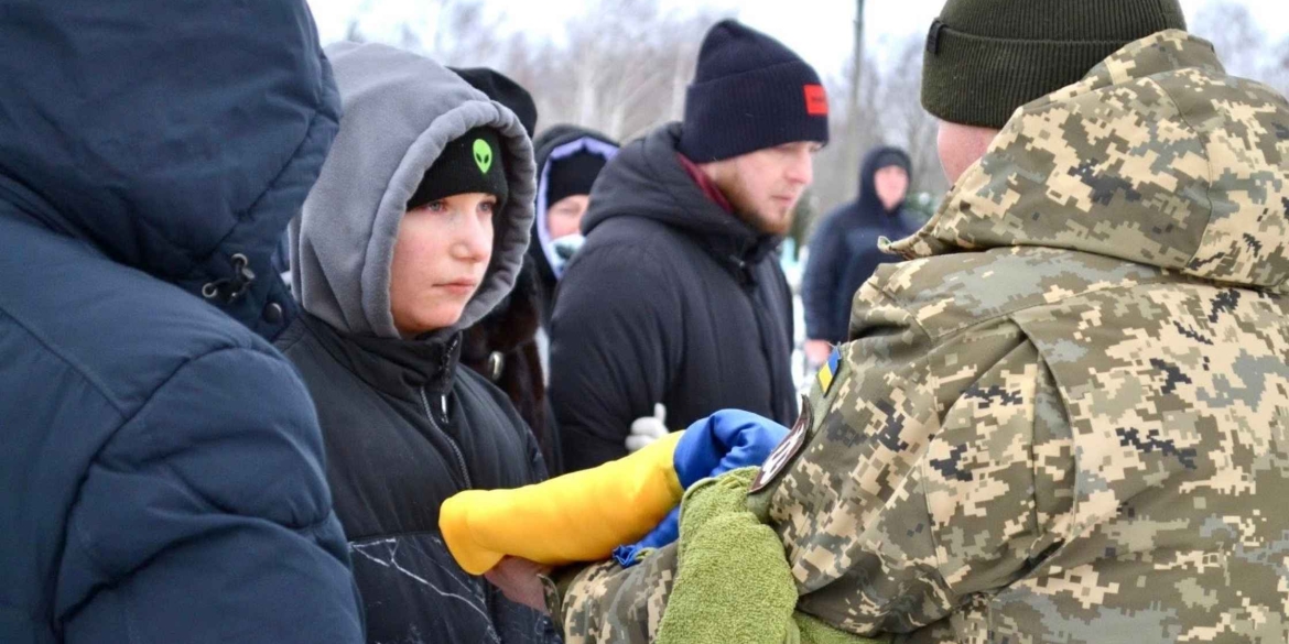 Бершадська громада прощалась із загиблим на фронті 39-річним воїном