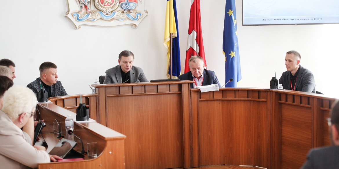 Безпека та оборона, стійкість, турбота - ключові пріоритети бюджету Вінницької громади 2024 року
