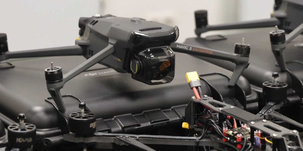 Бійці бригади «Червона калина» отримали FPV-дрони та DJI Mavic з Вінниччини
