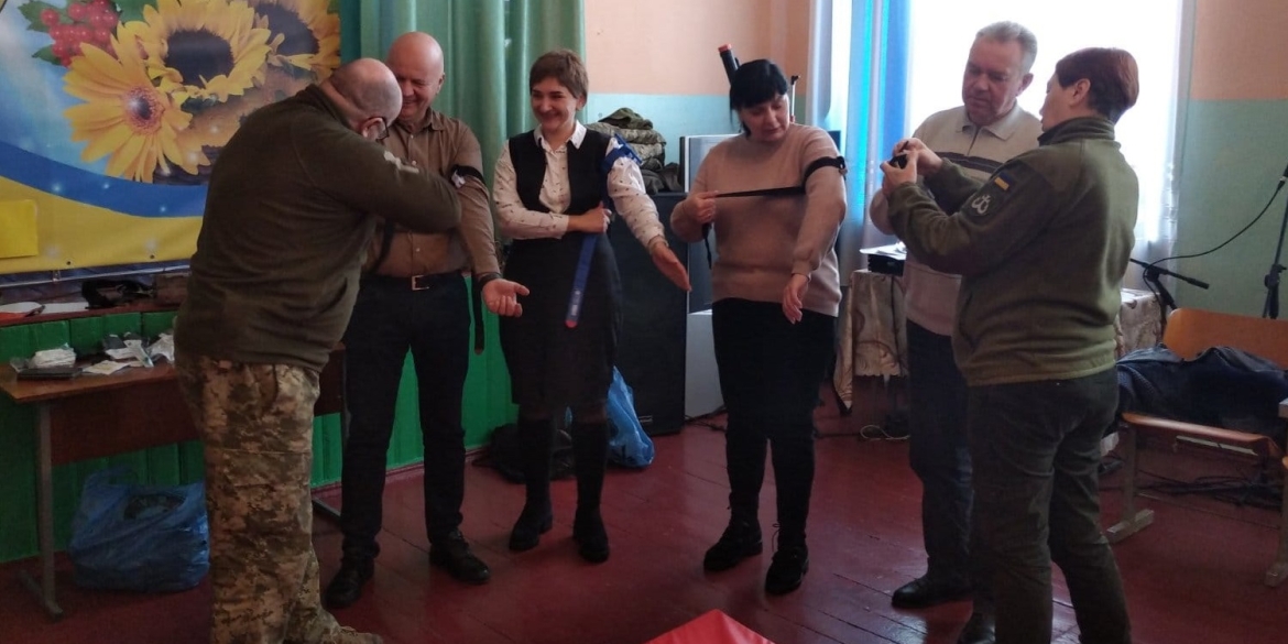 Бойові медики провели майстер-клас в ліцеї у Вороновицькій громаді