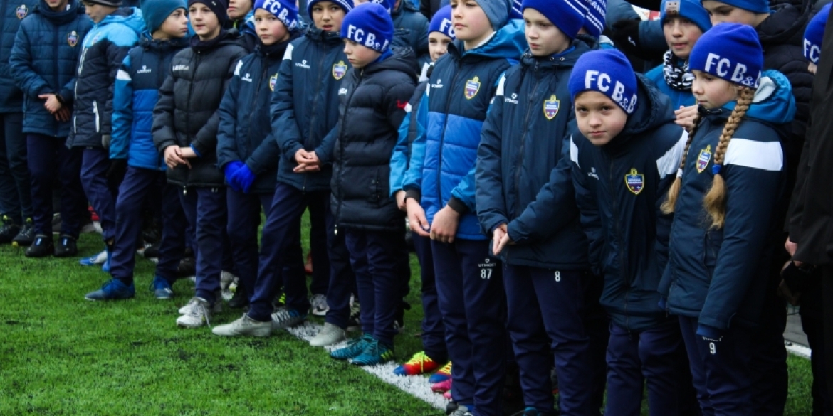У Вінницькому педколеджі відкрили сучасний спорткомплекс для футболістів