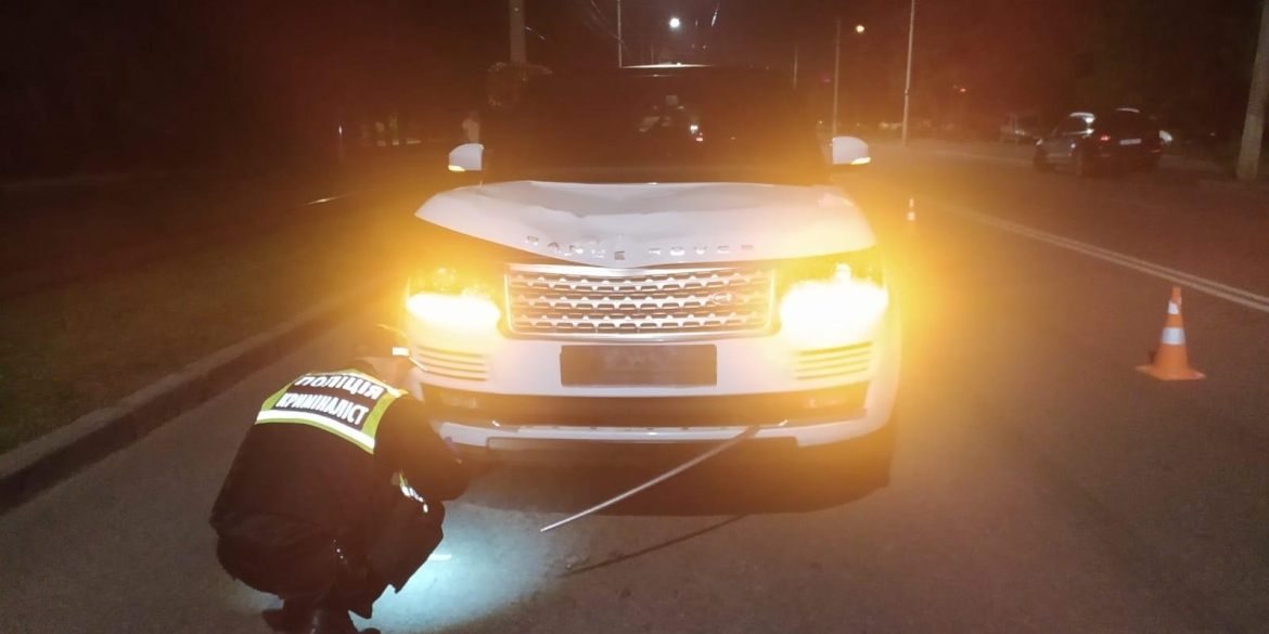 У Вінниці 17-річний хлопець за кермом Land Rover на смерть збив жінку