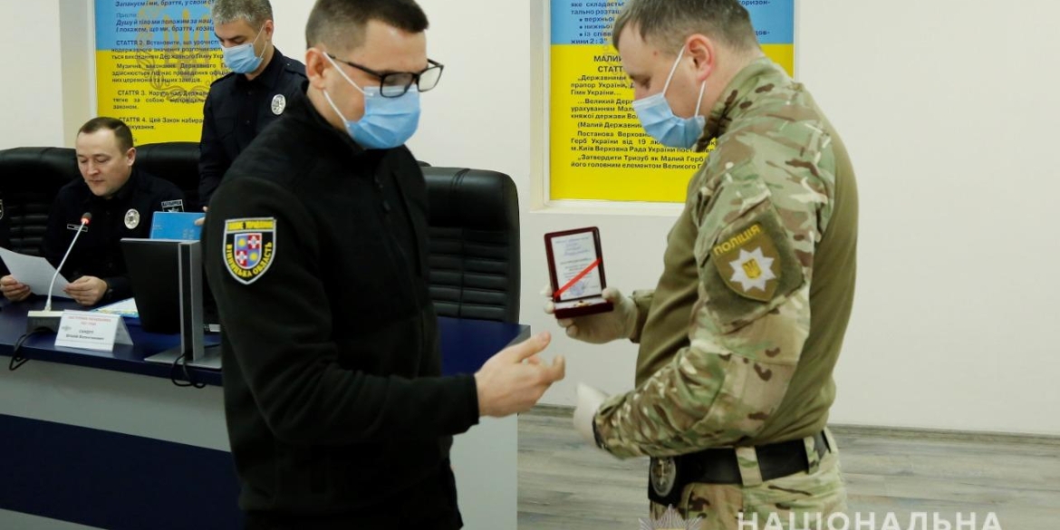 Головний поліцейський Вінниччини відзначив бійців батальйону "Вінниця"