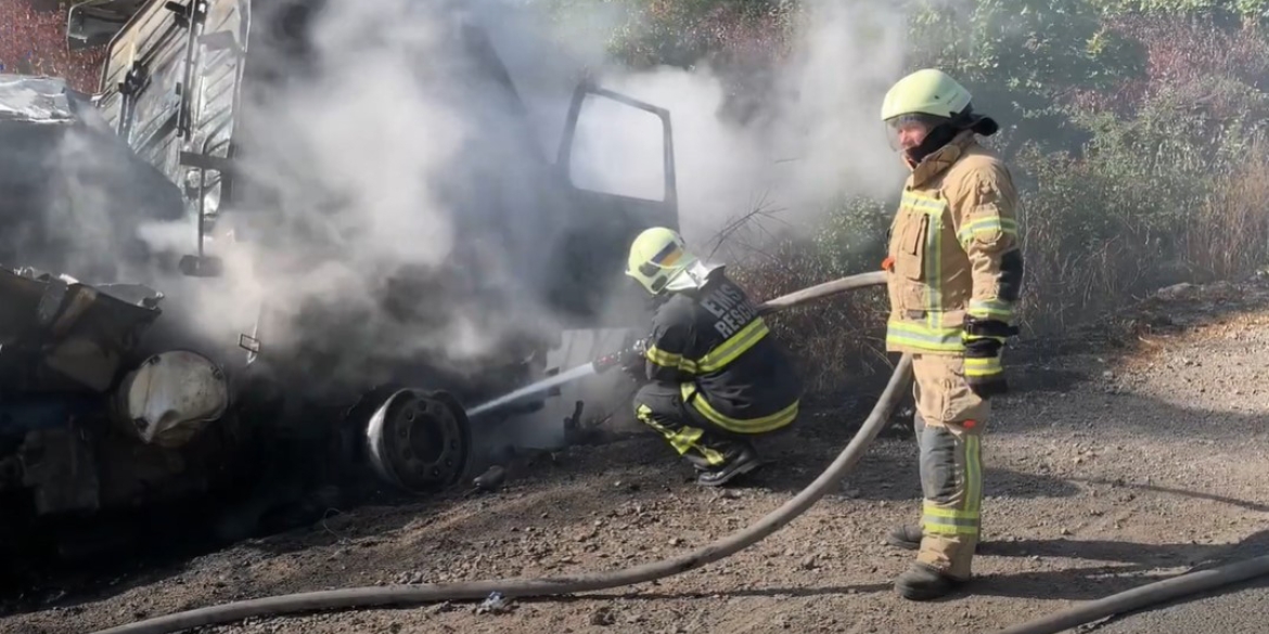Через аварію на Гайсинщині загорілась фура, яка перевозила 20 тонн олії