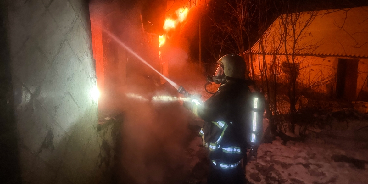 Через несправність пічного опалення на Вінниччині горіли будинки та лазня